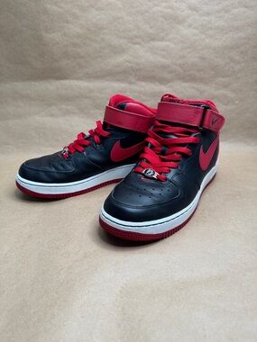 Nike Black and Red High-Top Athletic Sneakers Air Force One